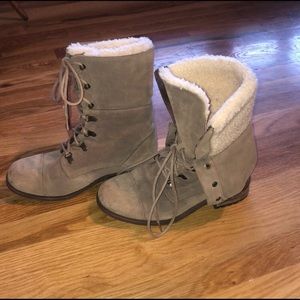 UGG BOOTS— GRADIN CHESTNUT SUEDE WOOL LACE-UP